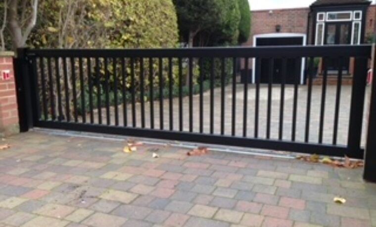 Metal security gate