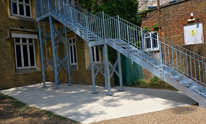 Oaklands-College-1
